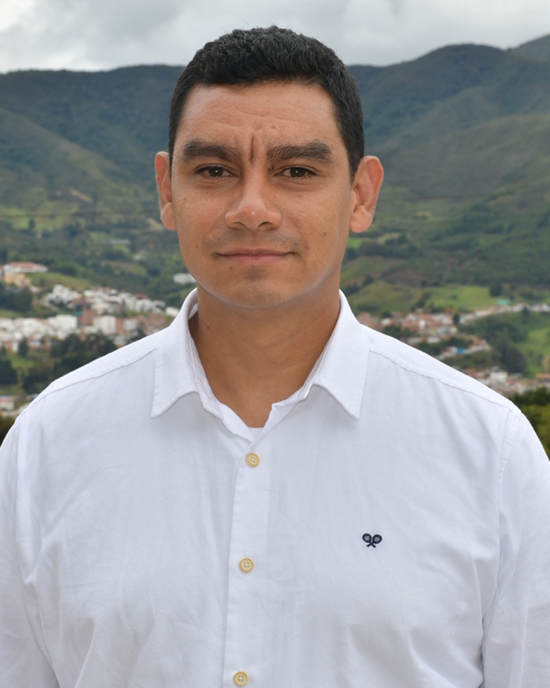 LUIS