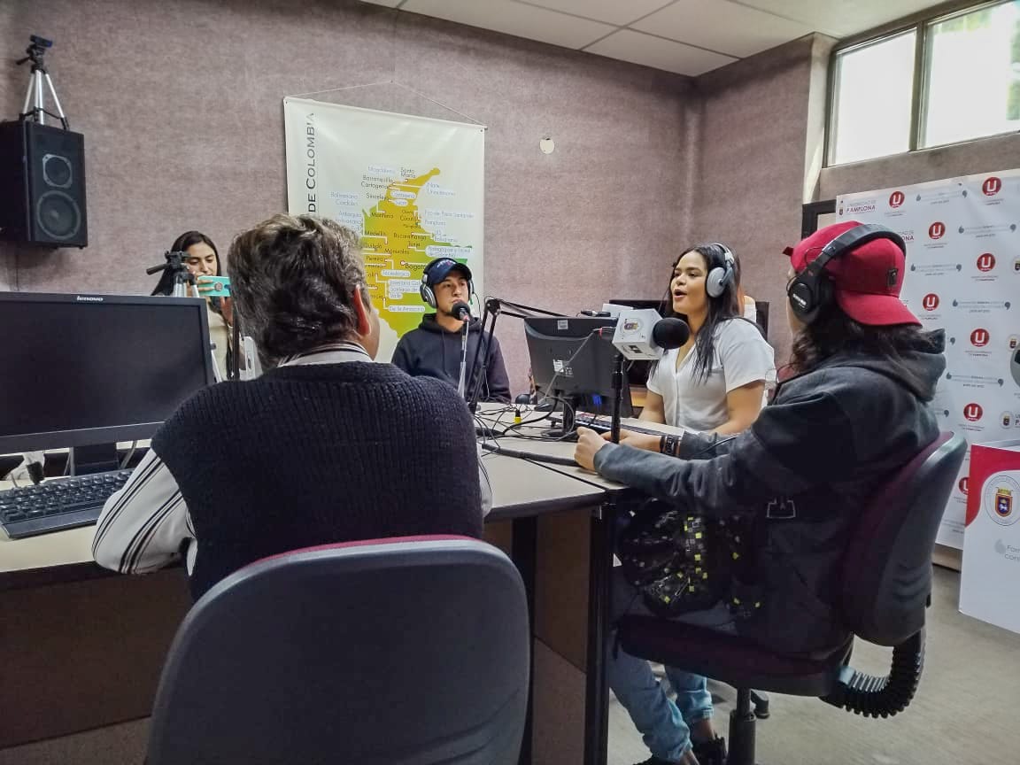 94.9 Radio Universidad de Pamplona Invitados y visitantes